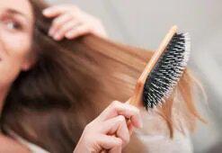 Helyes hajfésülés. Hogyan lehet egy hajkefét vagy hajfésűt egy adott hajtípushoz választani?